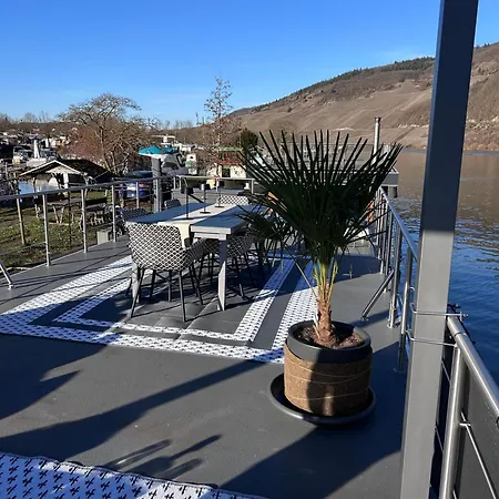 Mosel Glueck Båthotell *