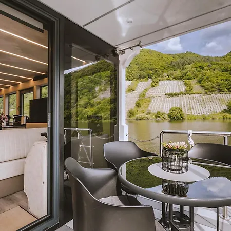 Båthotell Mosel Glueck